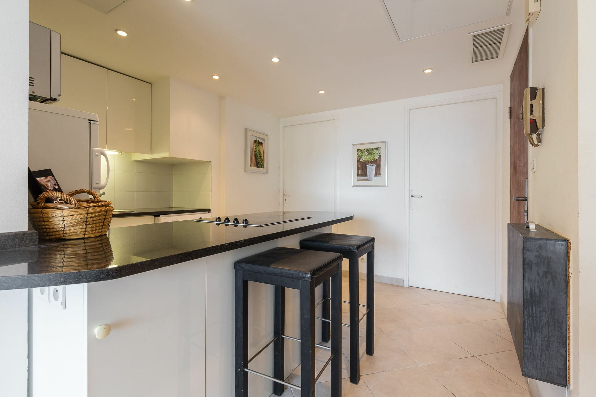 Modern 3 Bedroom, 3 Bathroom Accommodation Near Cannes Old Town Walking Distance To Palais 330 Buitenkant foto
